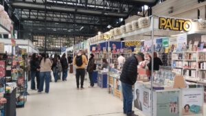 Sigue la Feria del Libro: las posibilidades del policial, Laura Cukierman, Catalina Méndez, el portal Biblioguía, Pablo Mariosa, Santiago Speranza y Carlos Rottemberg
